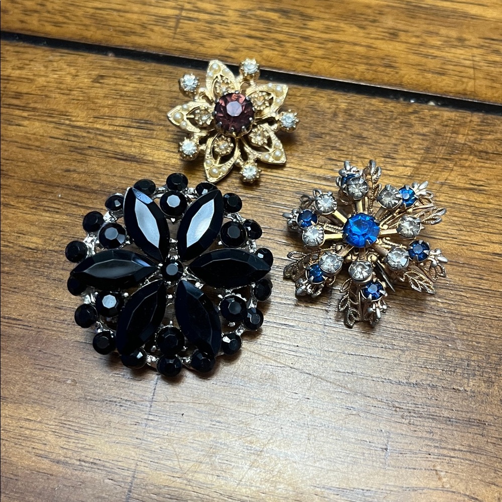 3 Brooches